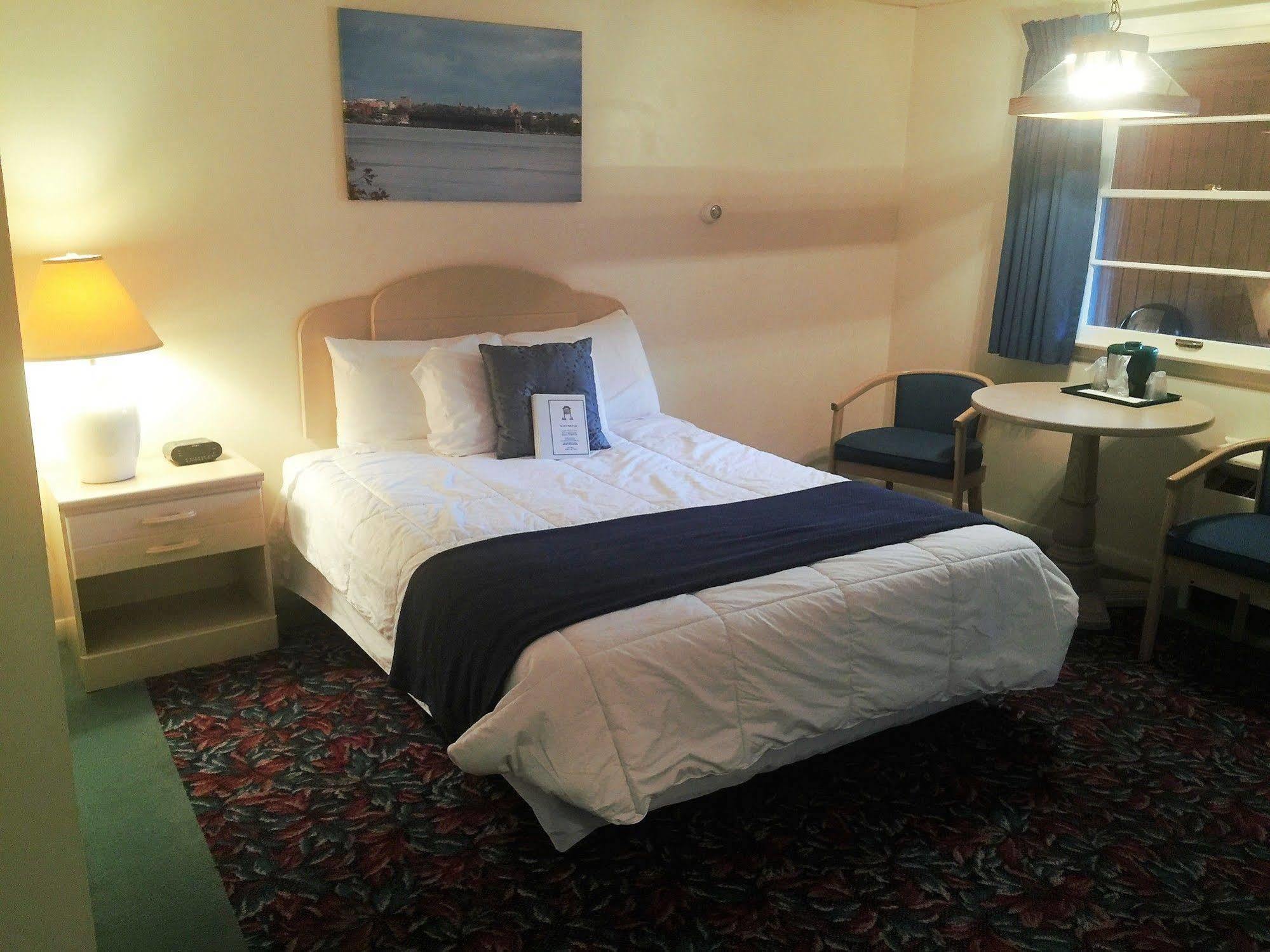 Cedar Motor Inn Marquette Bagian luar foto